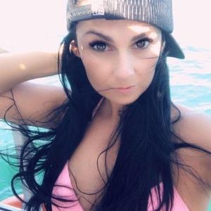 Meet your Posher, Mariepier